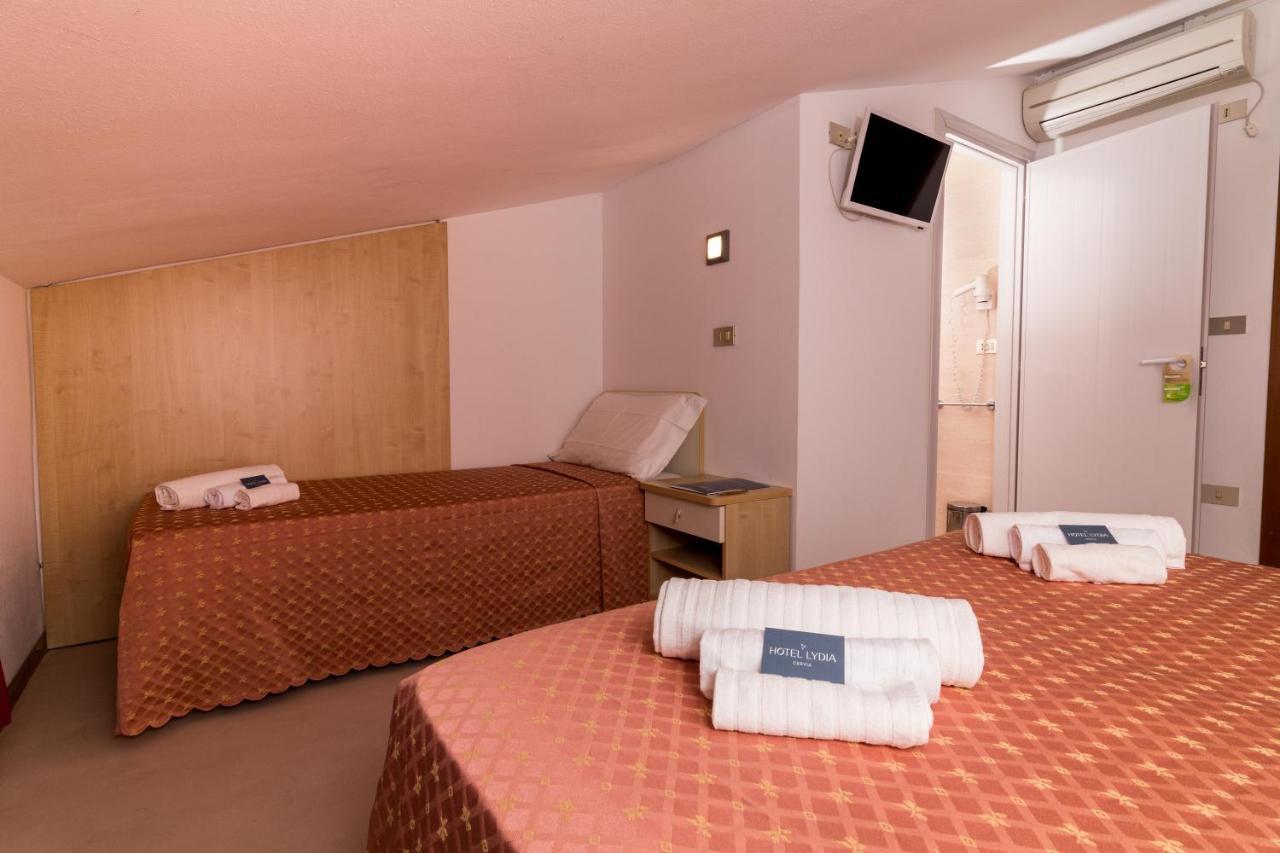 Economy Triple Room