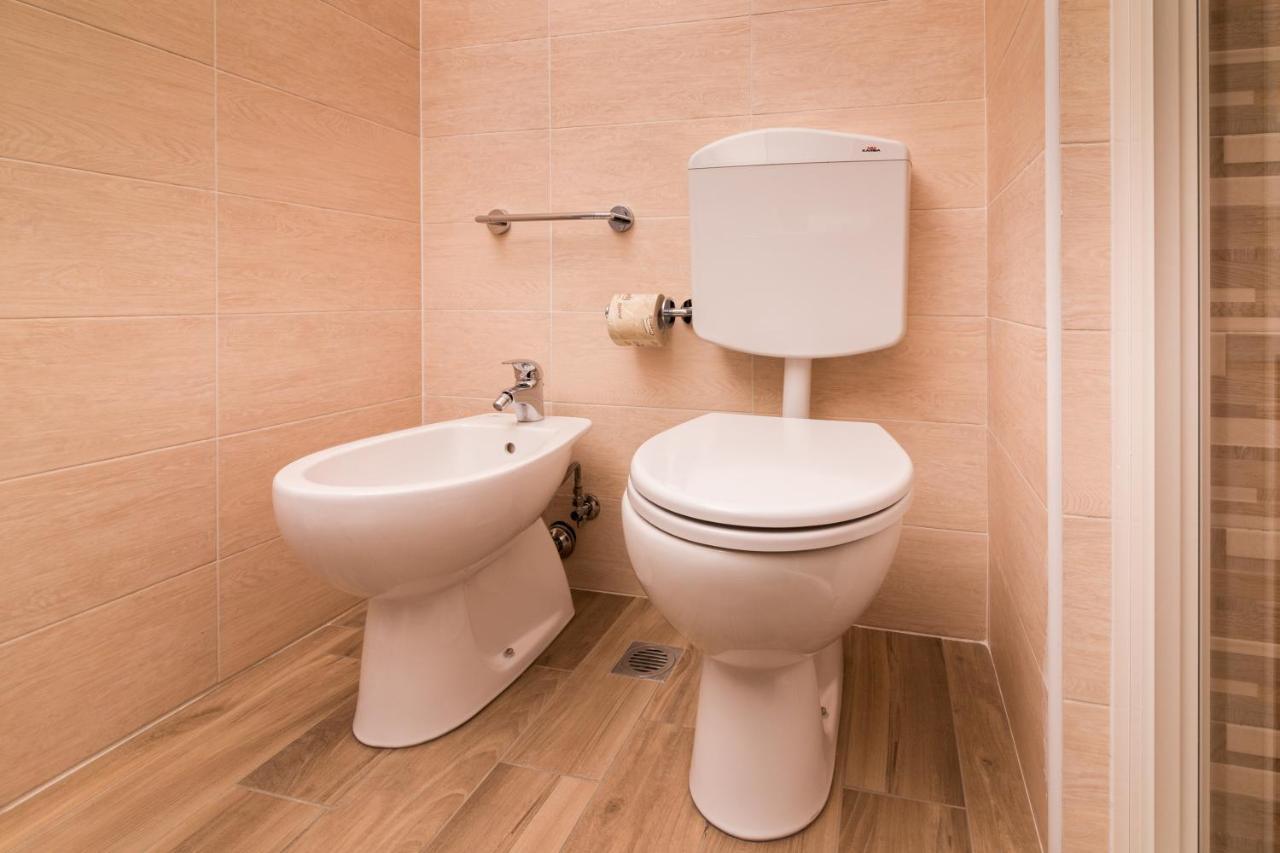 Economy Triple Room